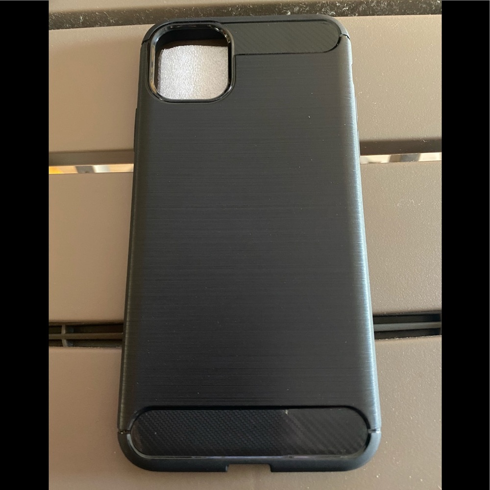 NEW IPHONE 11 PRO PHONE CASE COLOR BLACK